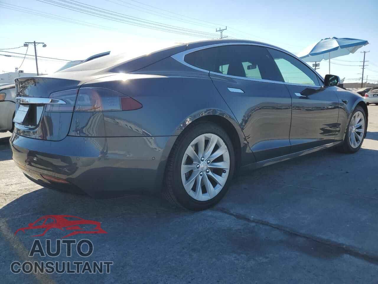 TESLA MODEL S 2017 - 5YJSA1E22HF229606