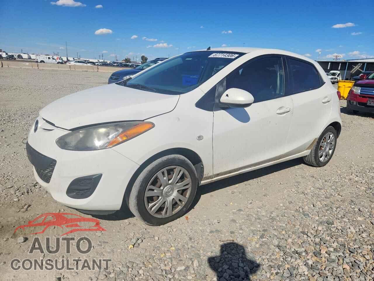 MAZDA 2 2014 - JM1DE1KY3E0185812