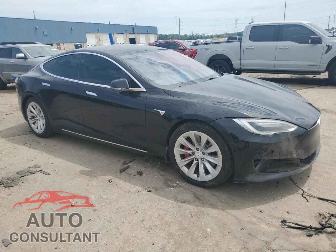 TESLA MODEL S 2017 - 5YJSA1E23HF210627