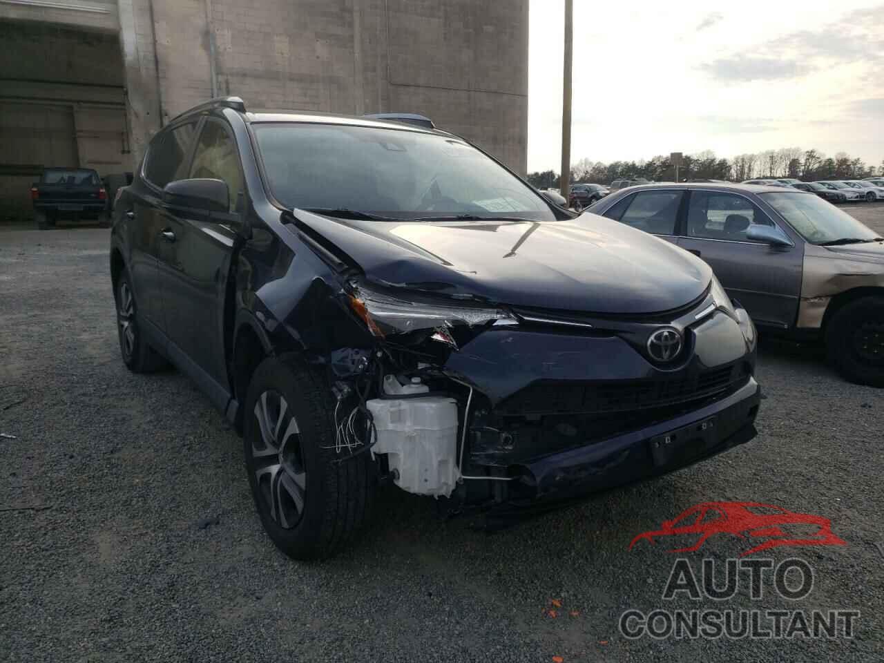 TOYOTA RAV4 2017 - JTMBFREV6HJ153214