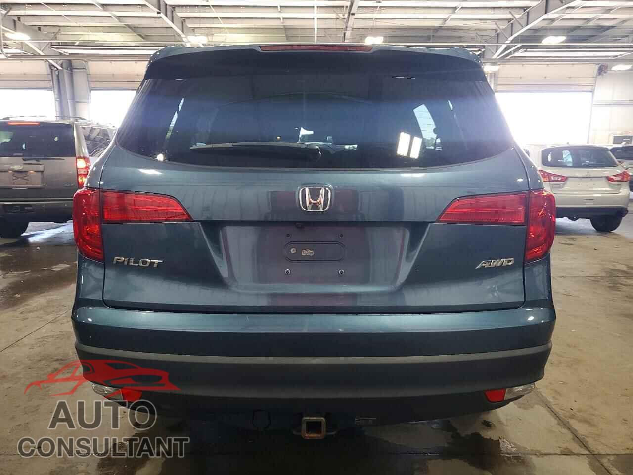 HONDA PILOT 2017 - 5FNYF6H66HB052372
