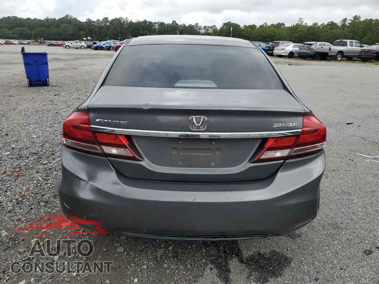 HONDA CIVIC 2013 - 2HGFB2F58DH576876