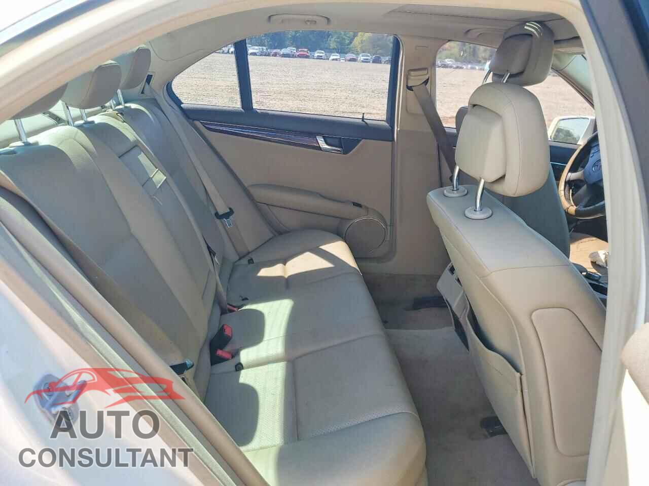 MERCEDES-BENZ C-CLASS 2011 - WDDGF8BB6BR153724