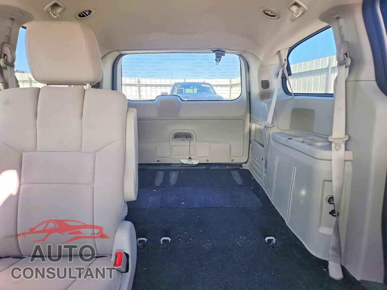 DODGE CARAVAN 2011 - 2D4RN4DG8BR674447