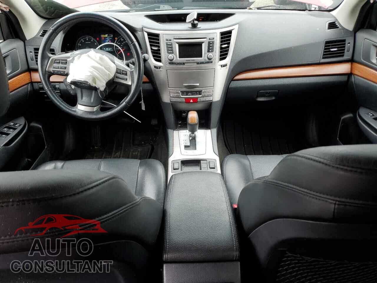 SUBARU OUTBACK 2013 - 4S4BRBKC8D3318126