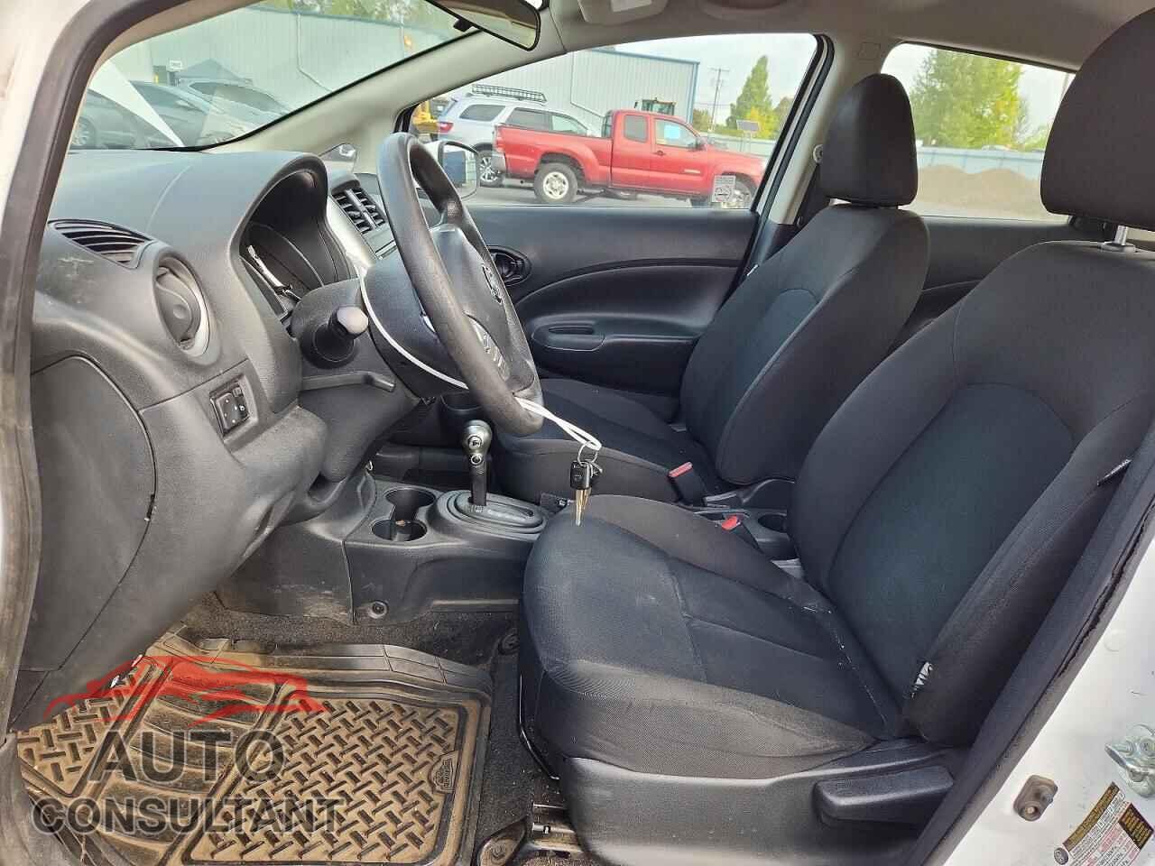 NISSAN VERSA 2017 - 3N1CE2CP2HL367373