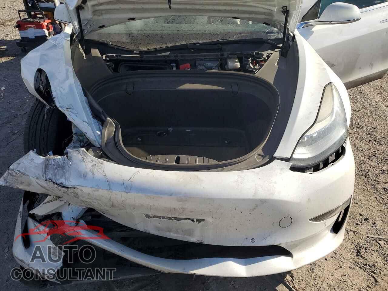 TESLA MODEL 3 2018 - 5YJ3E1EA1JF168867