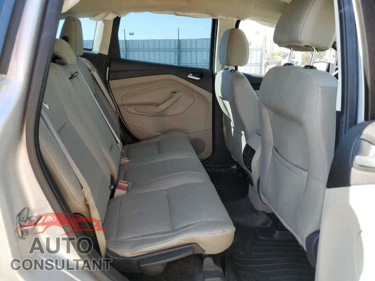 FORD CMAX 2017 - 1FADP5AU3HL104333