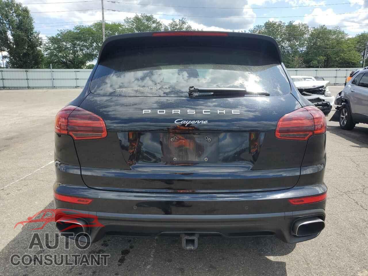 PORSCHE CAYENNE 2017 - WP1AA2A24HKA80687