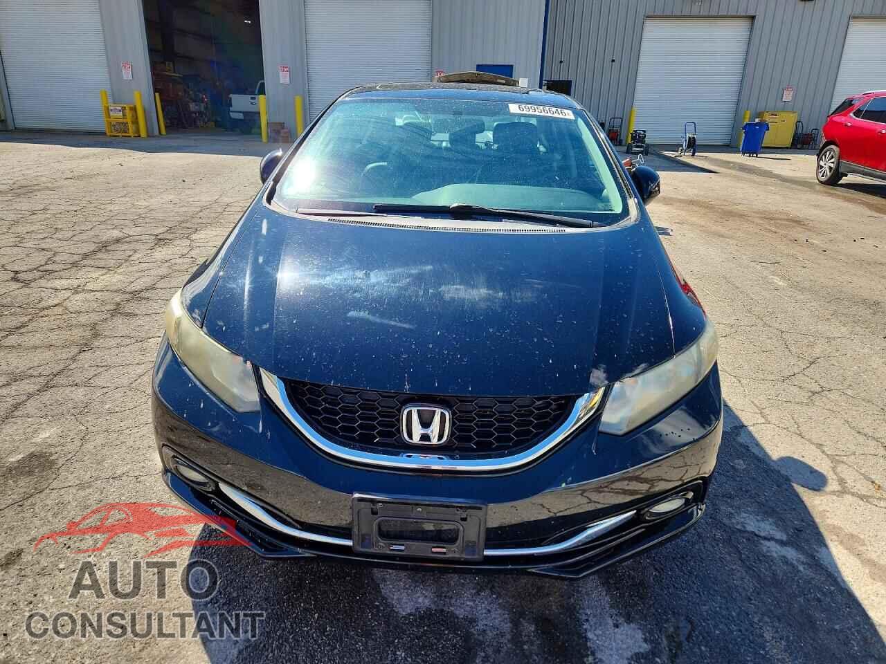 HONDA CIVIC 2013 - 19XFB2F97DE046900