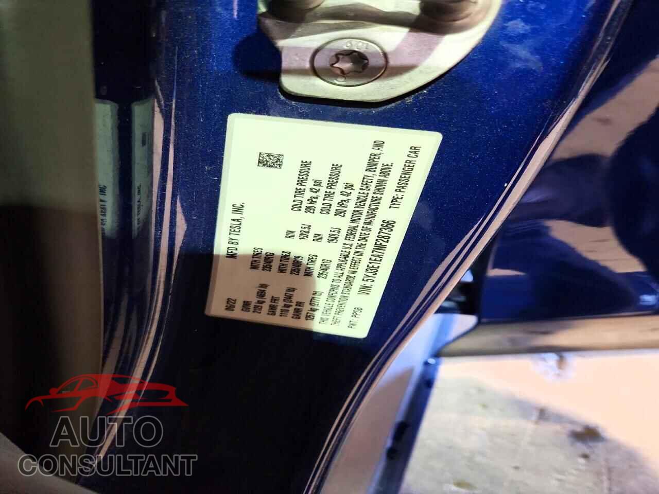 TESLA MODEL 3 2022 - 5YJ3E1EA7NF287366