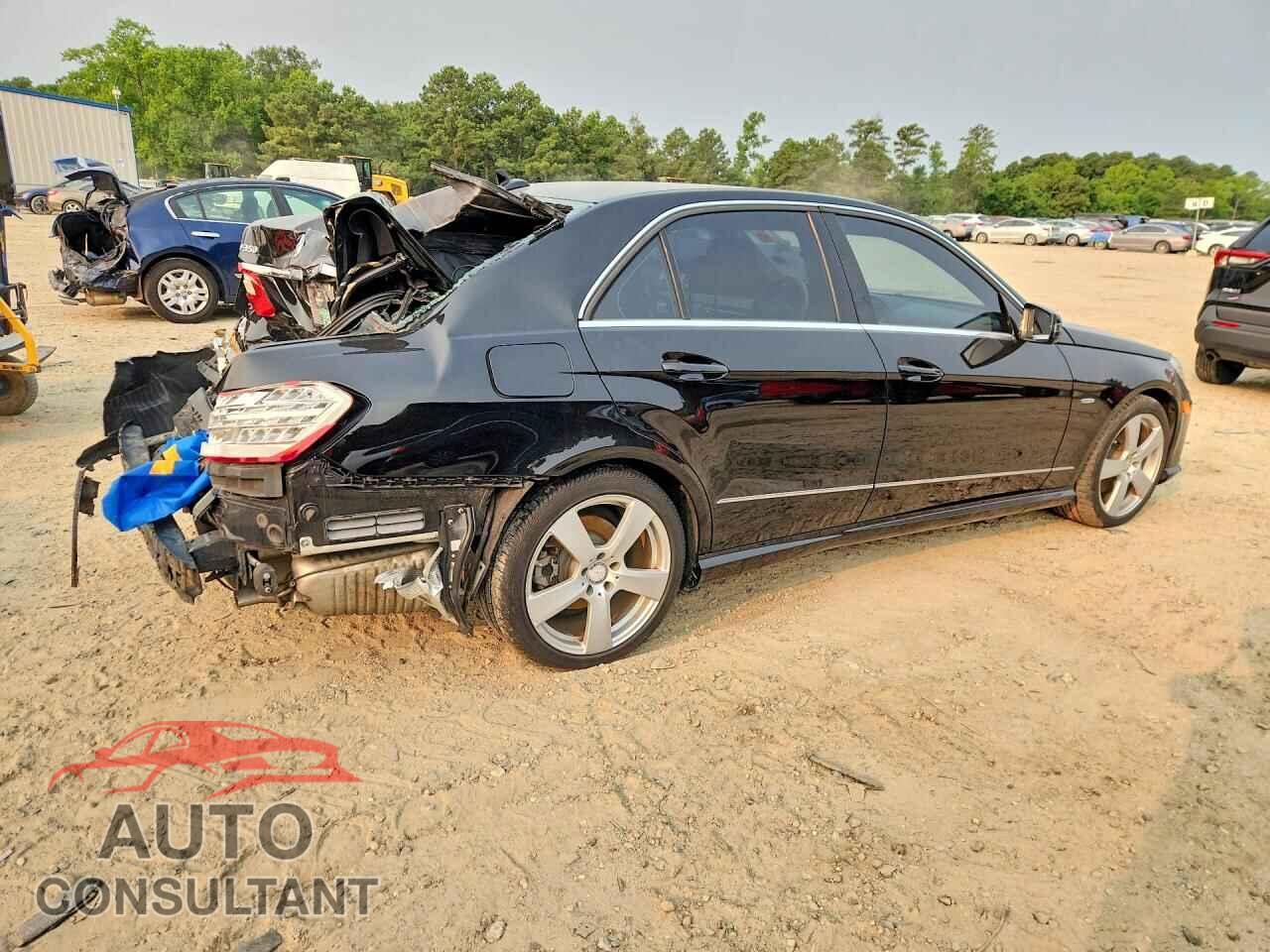 MERCEDES-BENZ E-CLASS 2012 - WDDHF5KB7CA585208