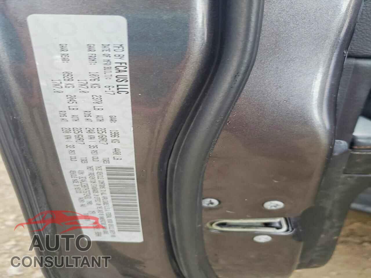 JEEP COMPASS 2017 - 3C4NJCBB7HT672431