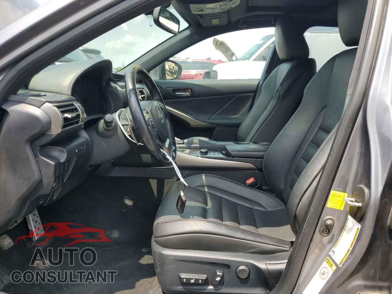 LEXUS IS 2015 - JTHCF1D21F5020586