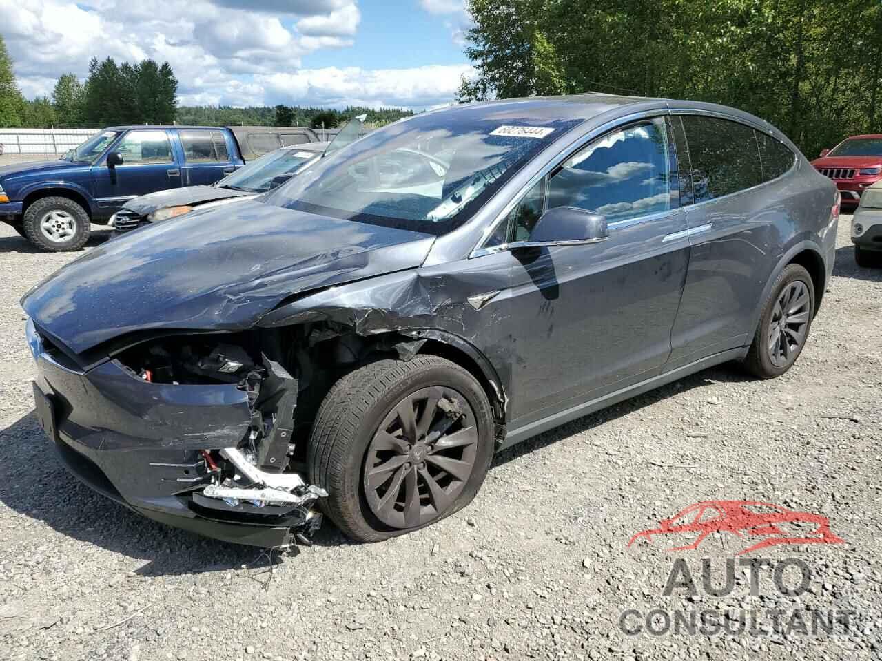 TESLA MODEL X 2018 - 5YJXCBE25JF125896