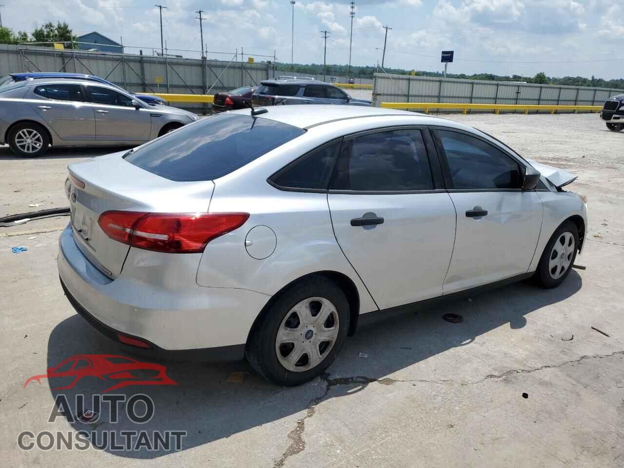 FORD FOCUS 2016 - 1FADP3E21GL393630