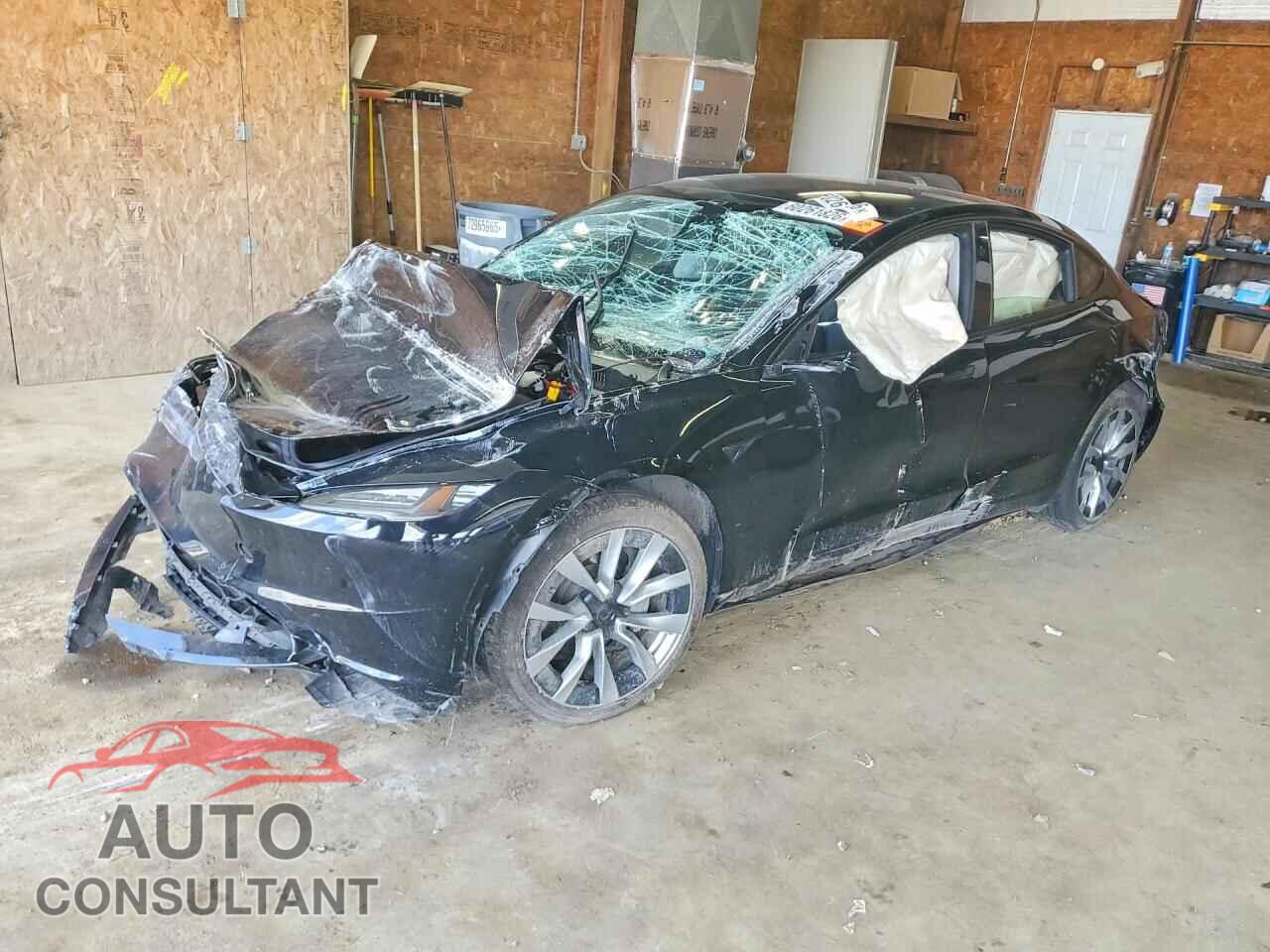 TESLA MODEL 3 2024 - 5YJ3E1EB5RF728894
