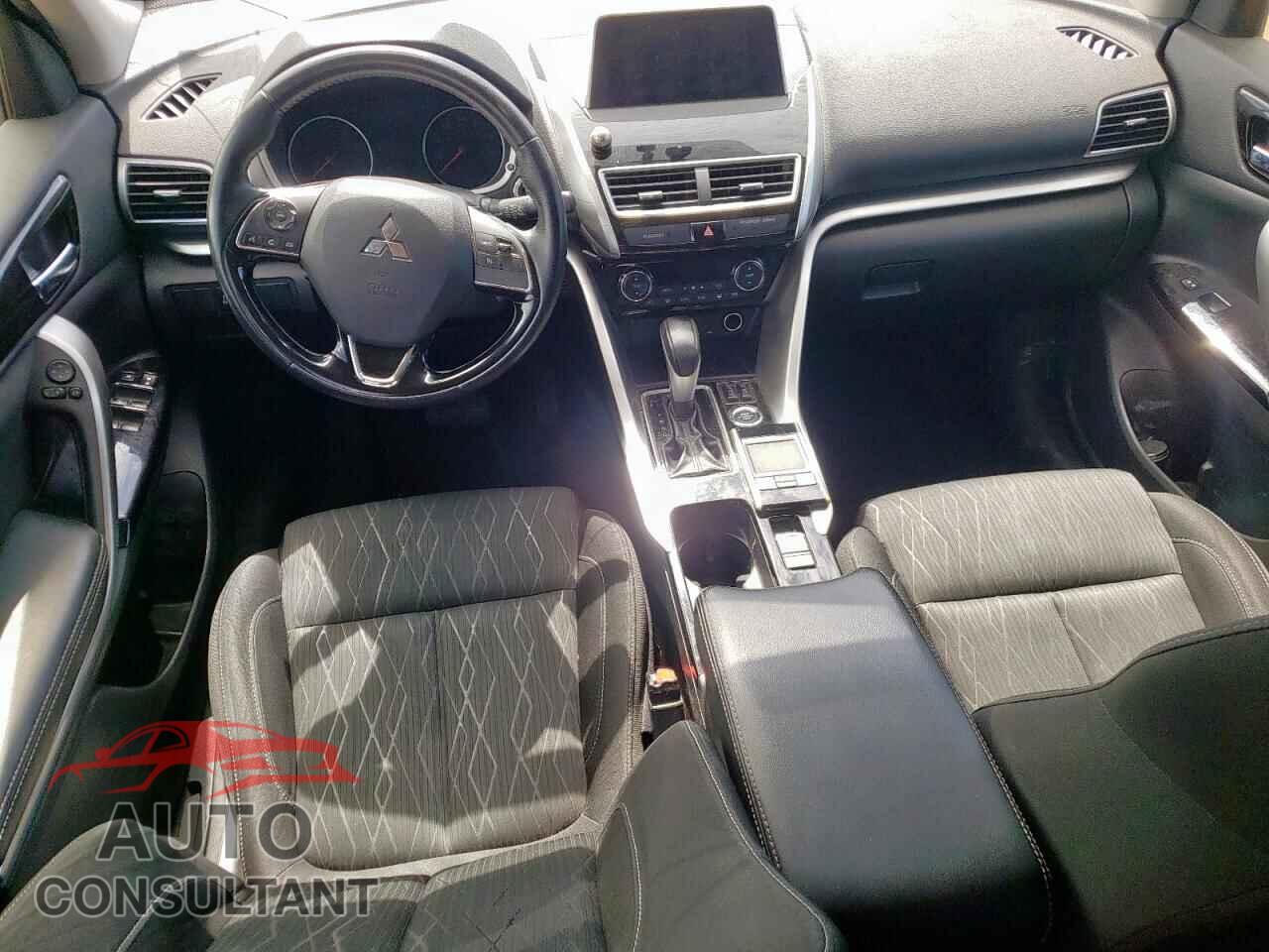 MITSUBISHI ECLIPSE 2018 - JA4AT5AA1JZ045746