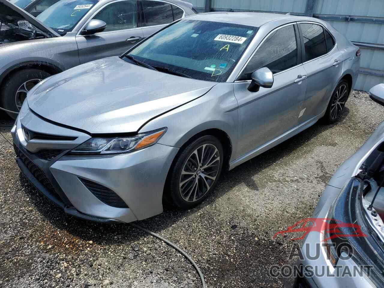 TOYOTA CAMRY 2020 - 4T1G11AK6LU904400