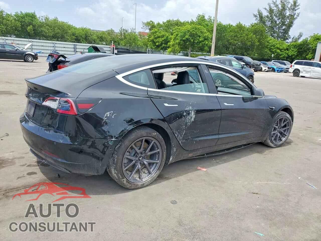 TESLA MODEL 3 2020 - 5YJ3E1EA3LF657550