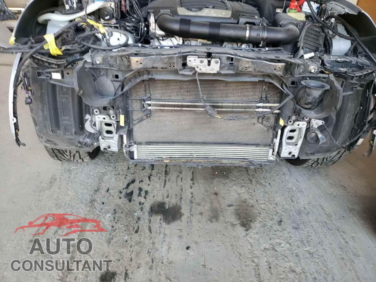 PORSCHE CAYENNE 2017 - WP1AA2A23HKA81538