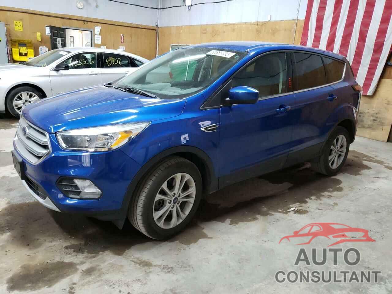 FORD ESCAPE 2017 - 1FMCU9GD0HUD26234