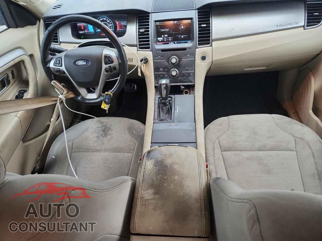 FORD TAURUS 2013 - 1FAHP2E82DG111340