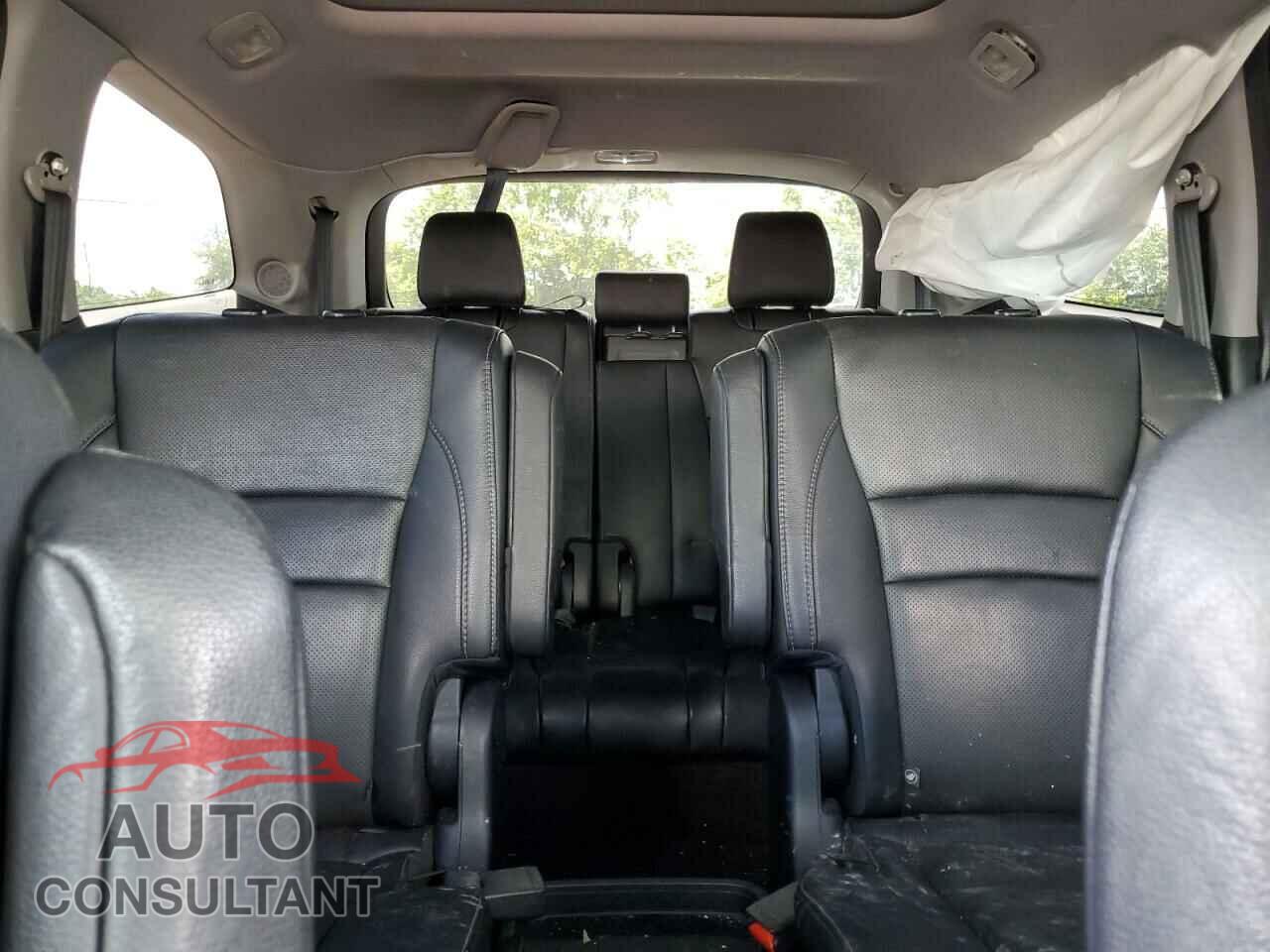HONDA PILOT 2017 - 5FNYF6H05HB077274