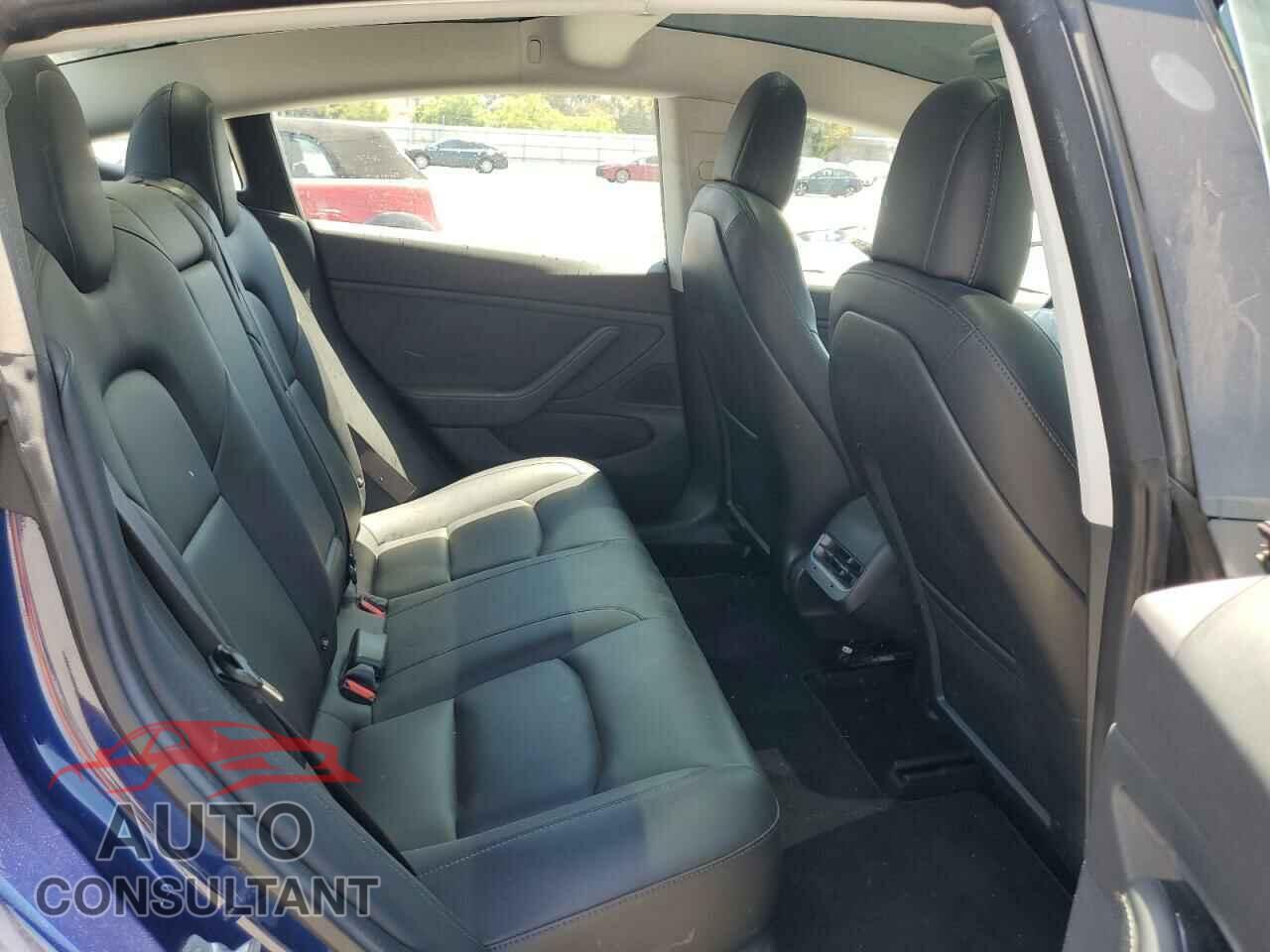 TESLA MODEL 3 2018 - 5YJ3E1EA4JF056385