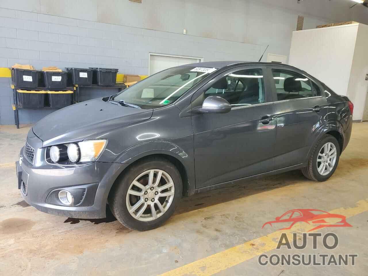 CHEVROLET SONIC 2012 - 1G1JC5SH3C4192144