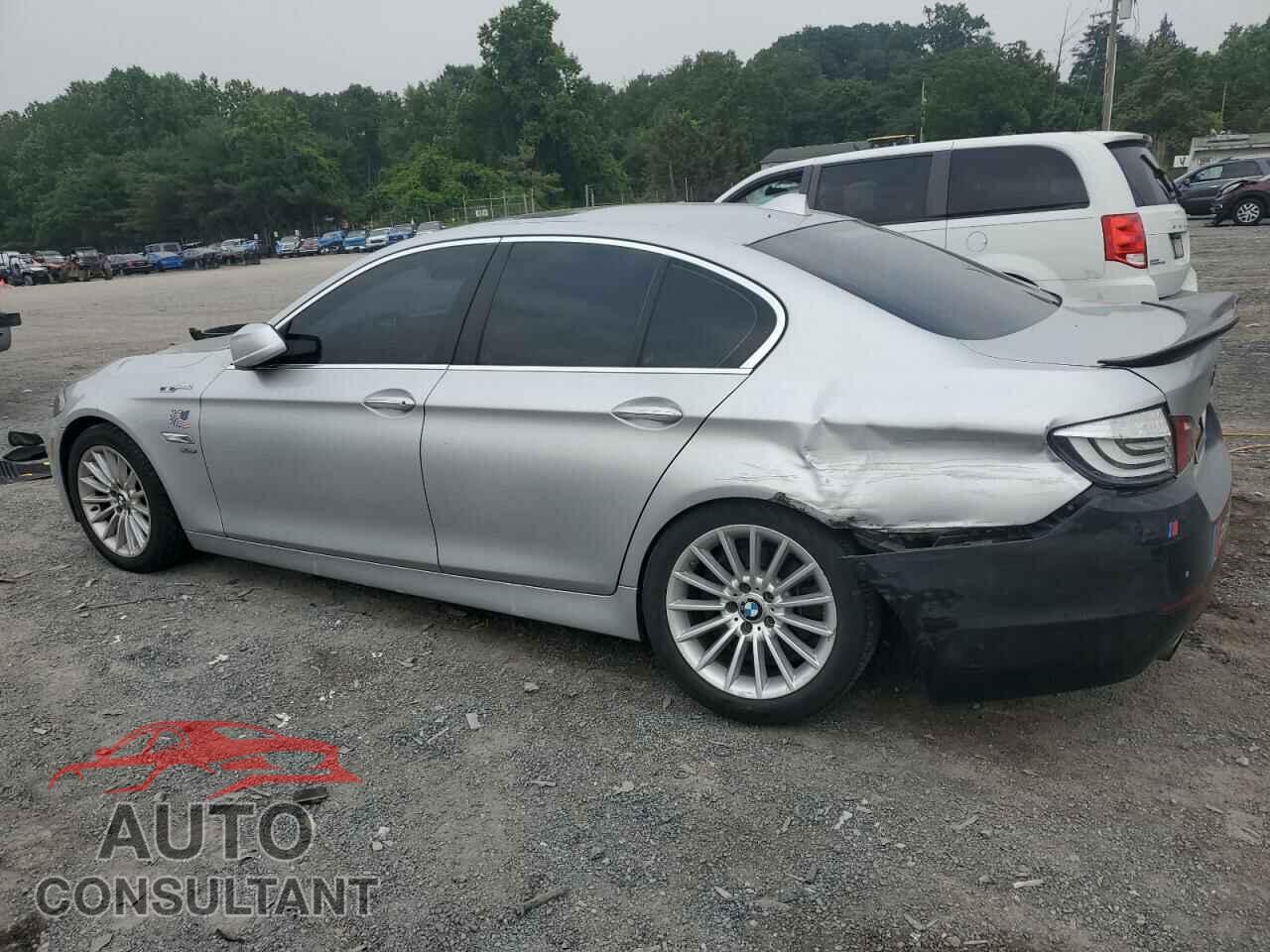 BMW 5 SERIES 2012 - WBAFU7C51CDU64617