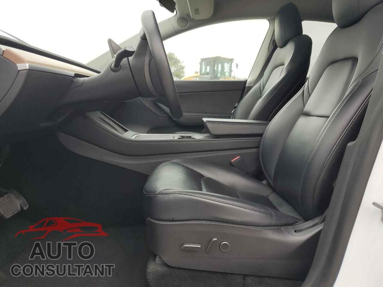 TESLA MODEL Y 2021 - 5YJYGDEEXMF219162