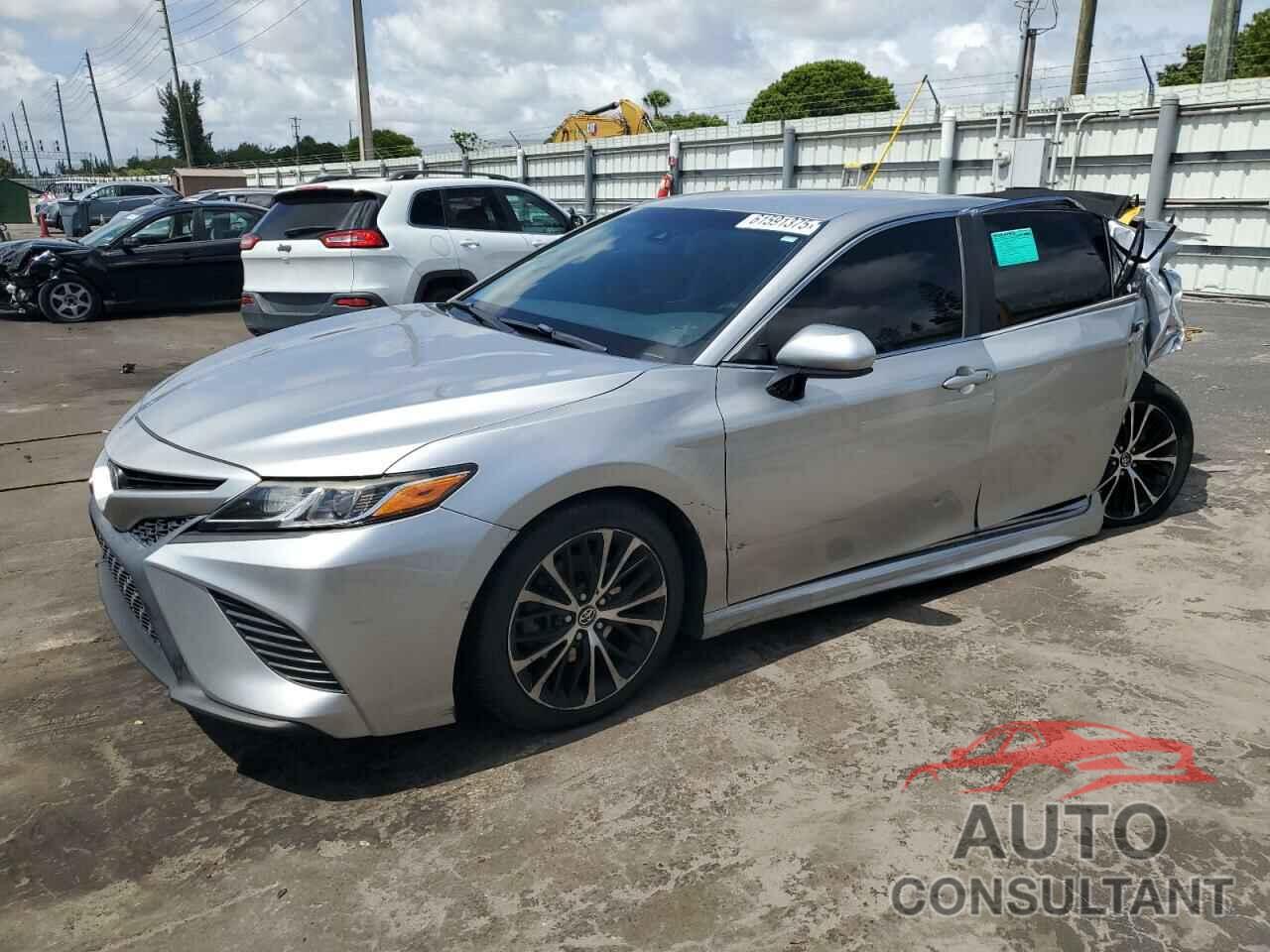 TOYOTA CAMRY 2018 - 4T1B11HK1JU615759
