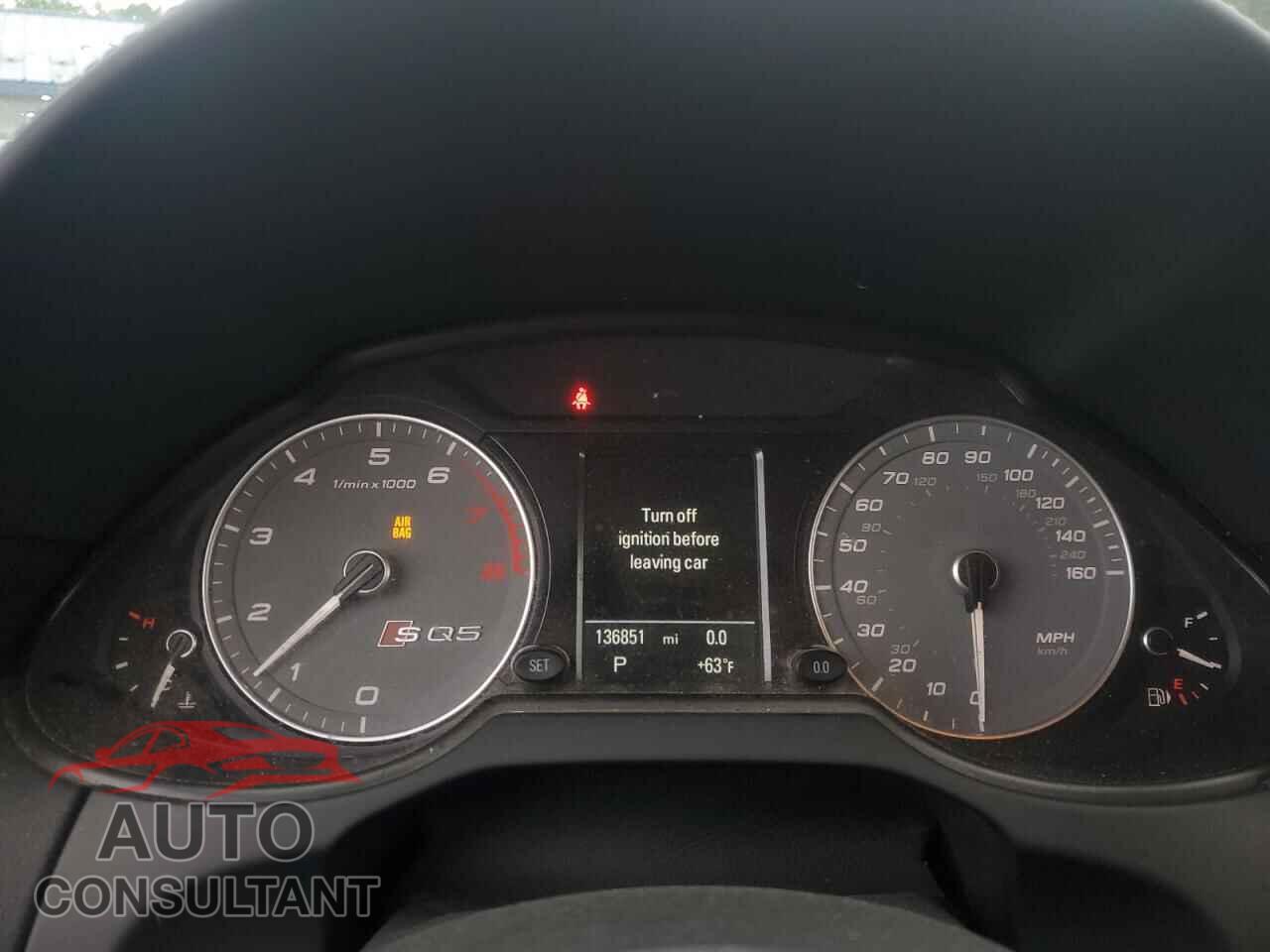 AUDI SQ5 2015 - WA1CGAFP4FA033812