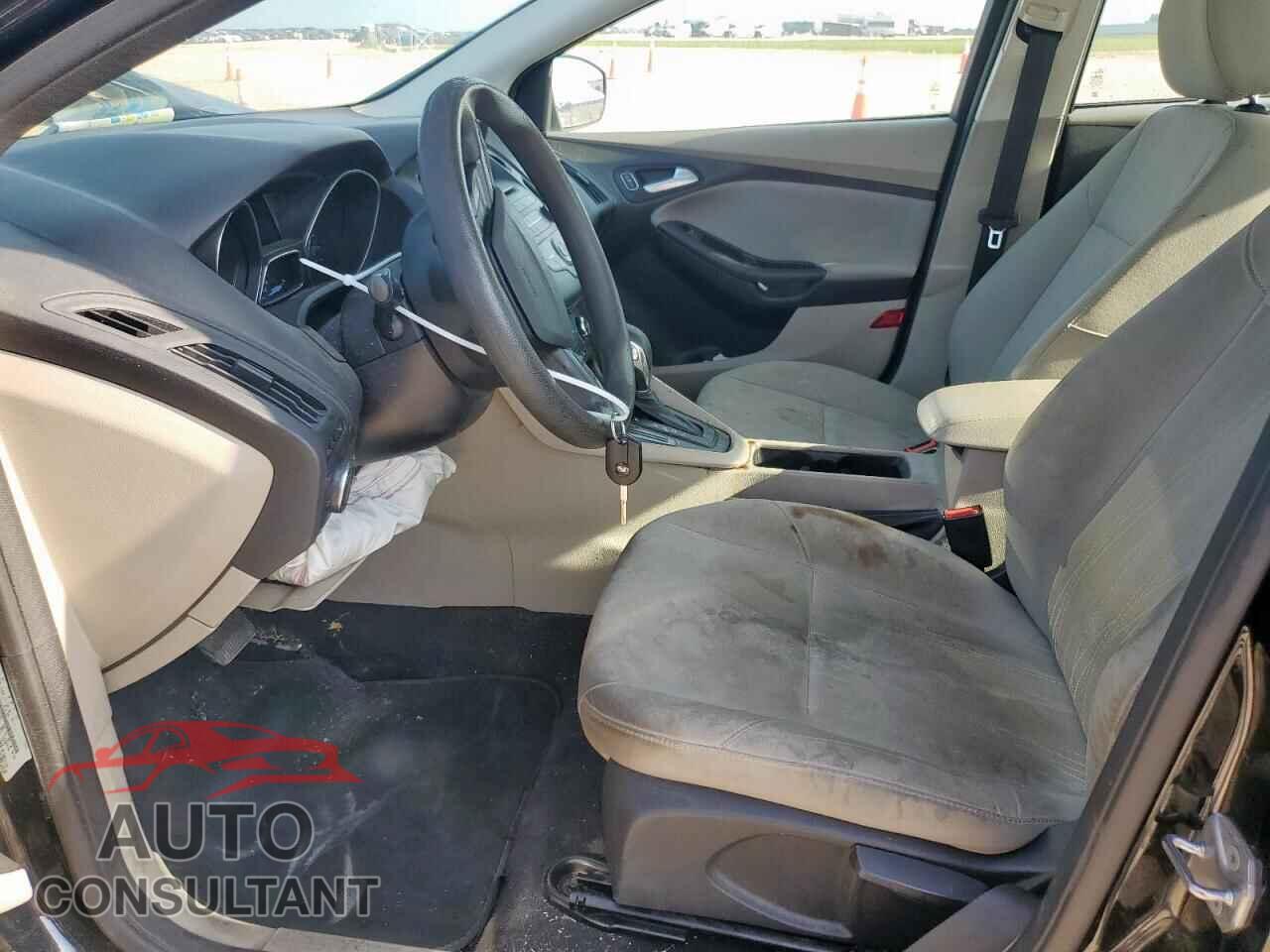 FORD FOCUS 2017 - 1FADP3F25HL232147
