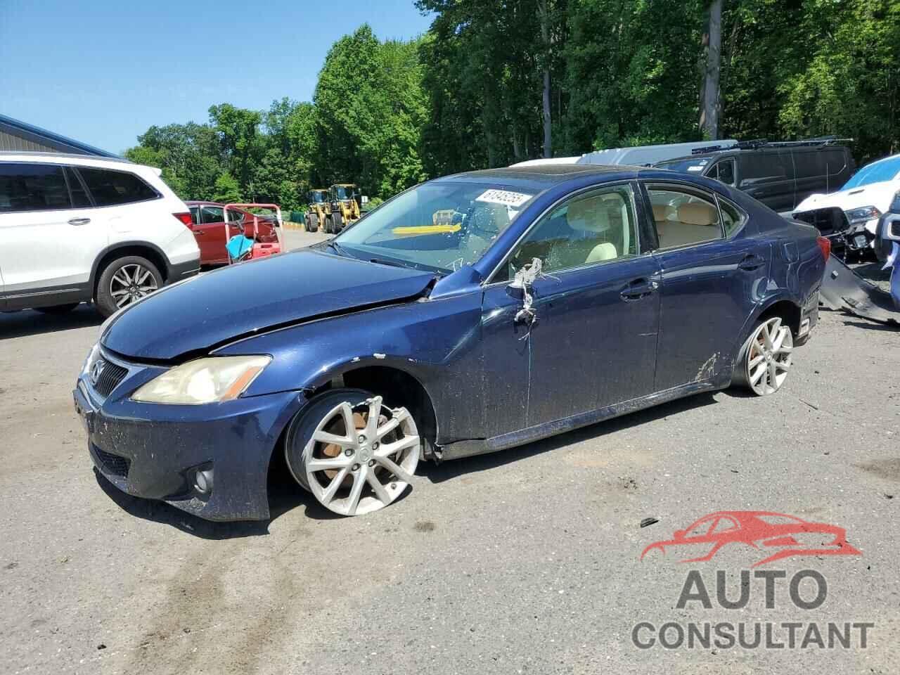 LEXUS IS 2011 - JTHCF5C20B5047491