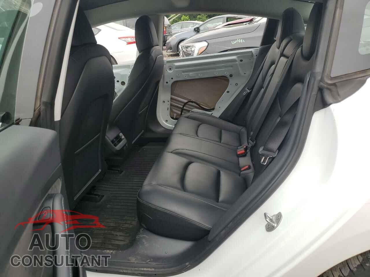 TESLA MODEL 3 2022 - 5YJ3E1EAXNF114036