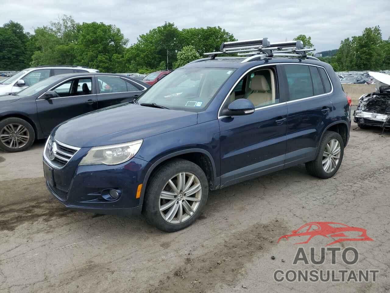 VOLKSWAGEN TIGUAN 2011 - WVGBV7AX2BW534482