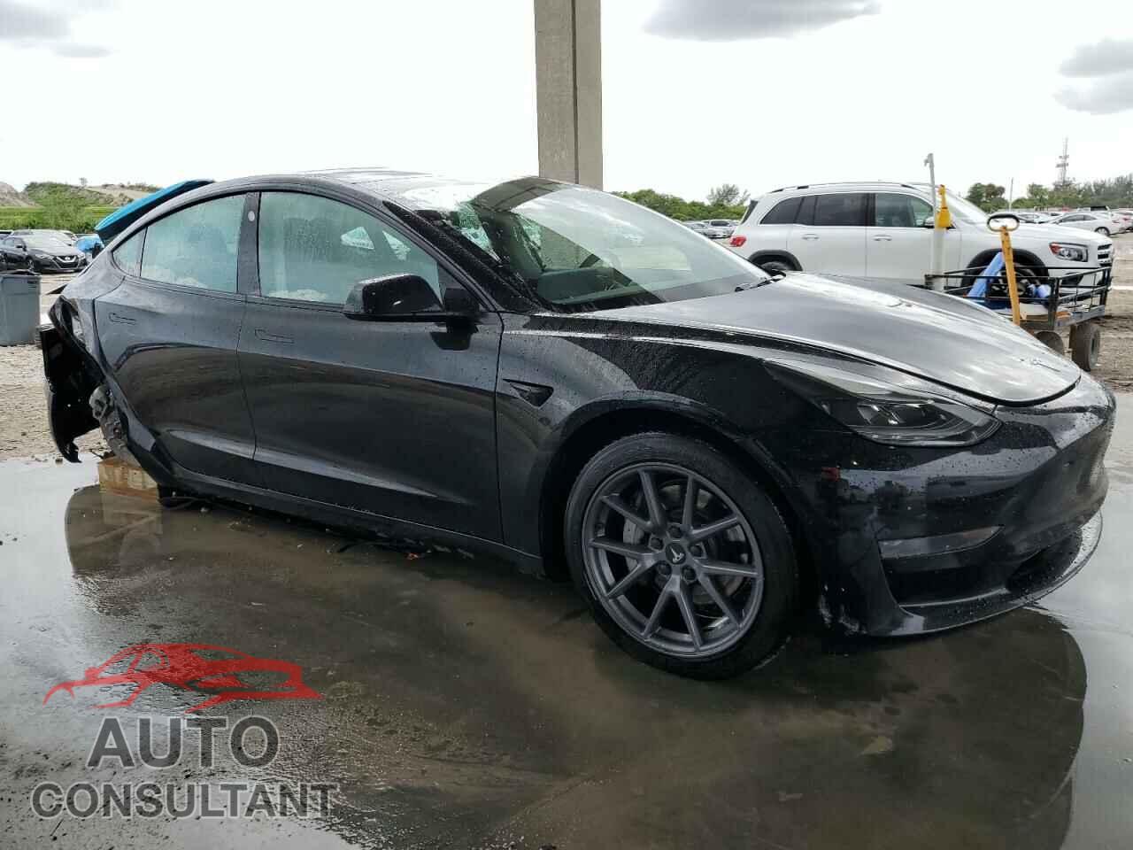 TESLA MODEL 3 2022 - 5YJ3E1EA4NF233684