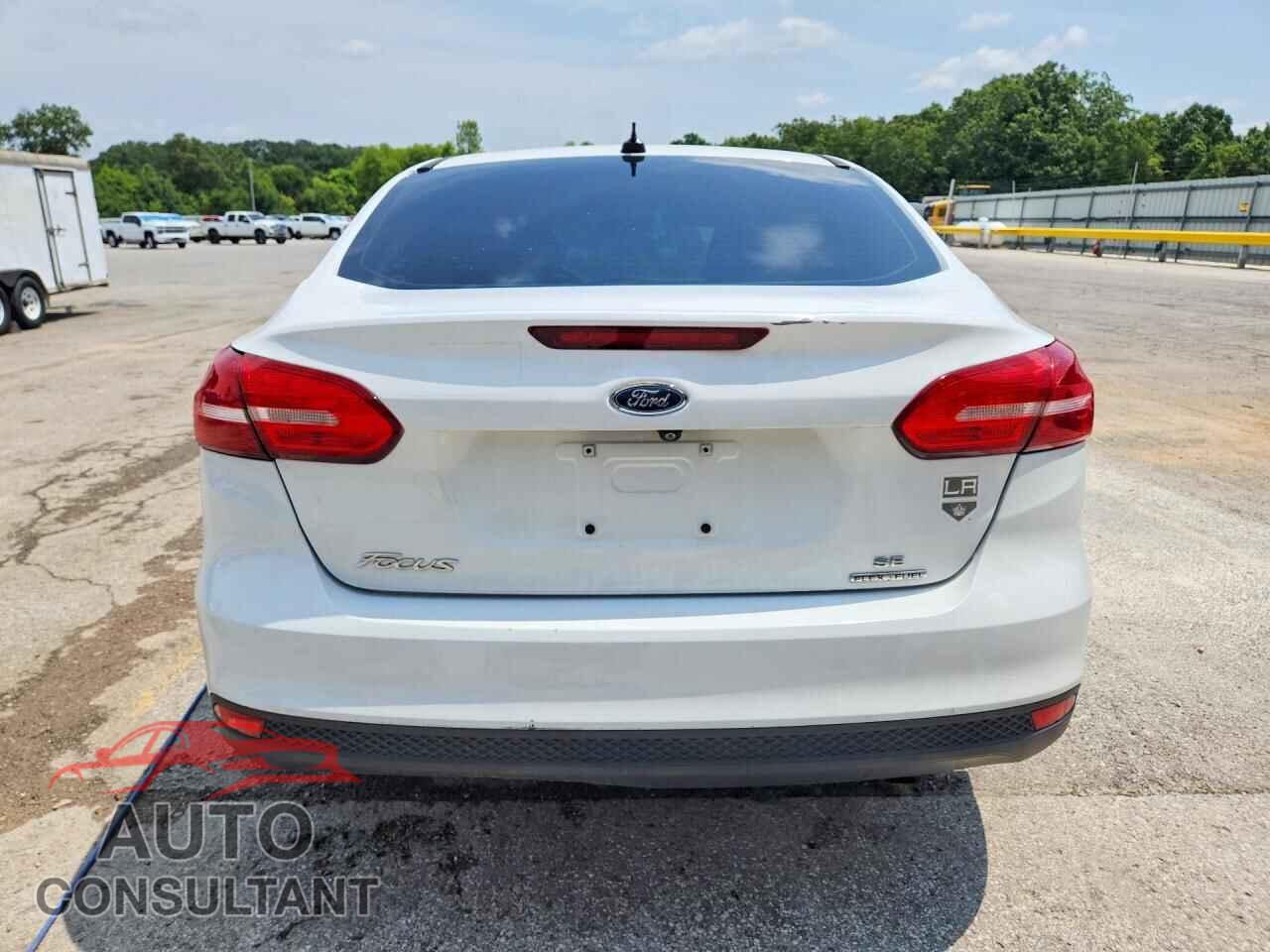 FORD FOCUS 2015 - 1FADP3F21FL263974