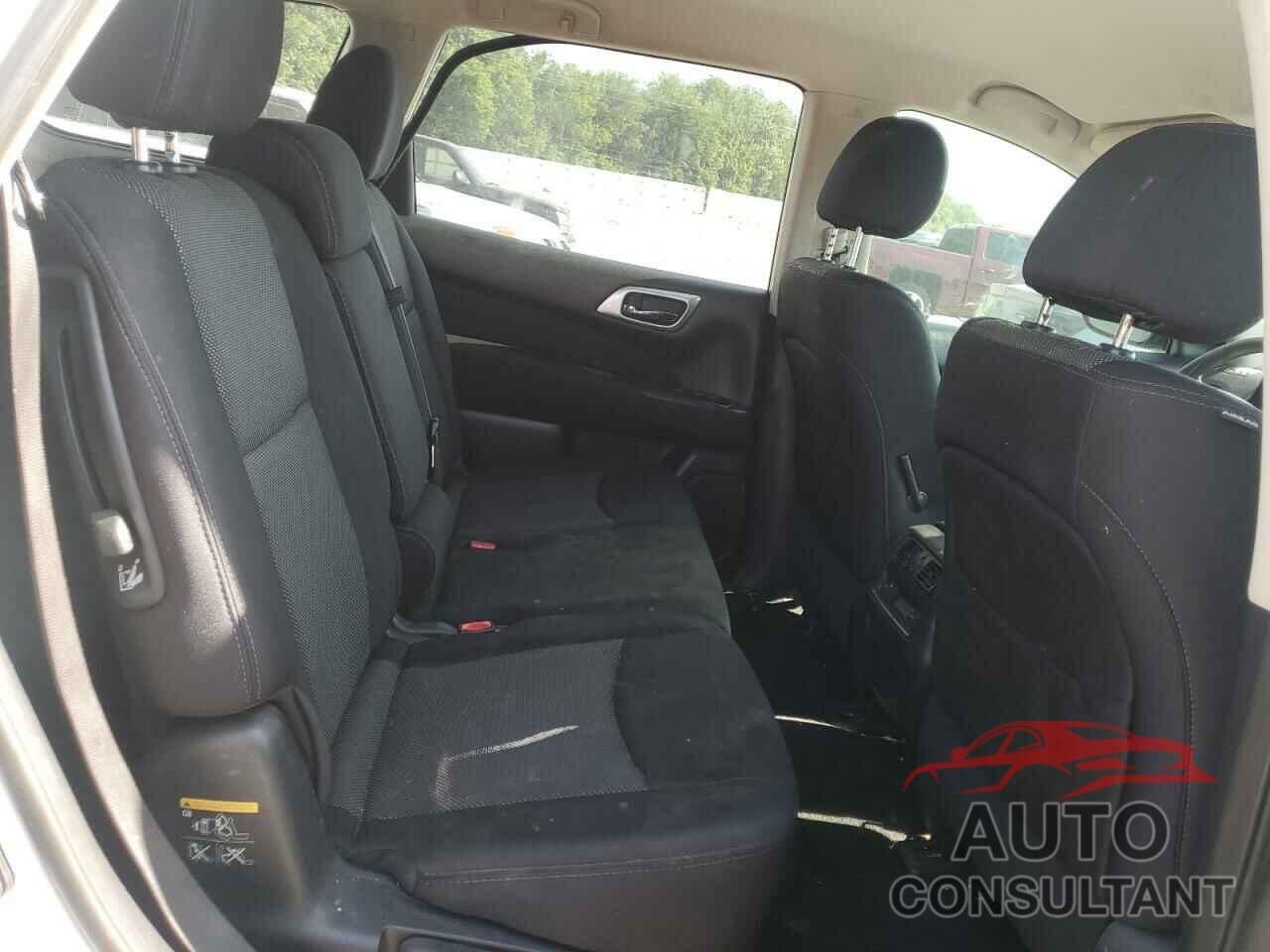 NISSAN PATHFINDER 2017 - 5N1DR2MN0HC637193