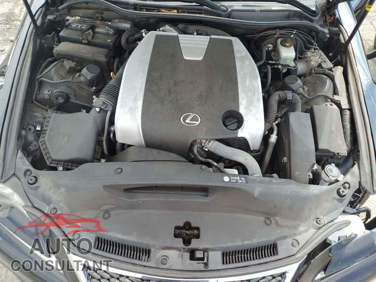 LEXUS IS 2014 - JTHCE1D20E5000721