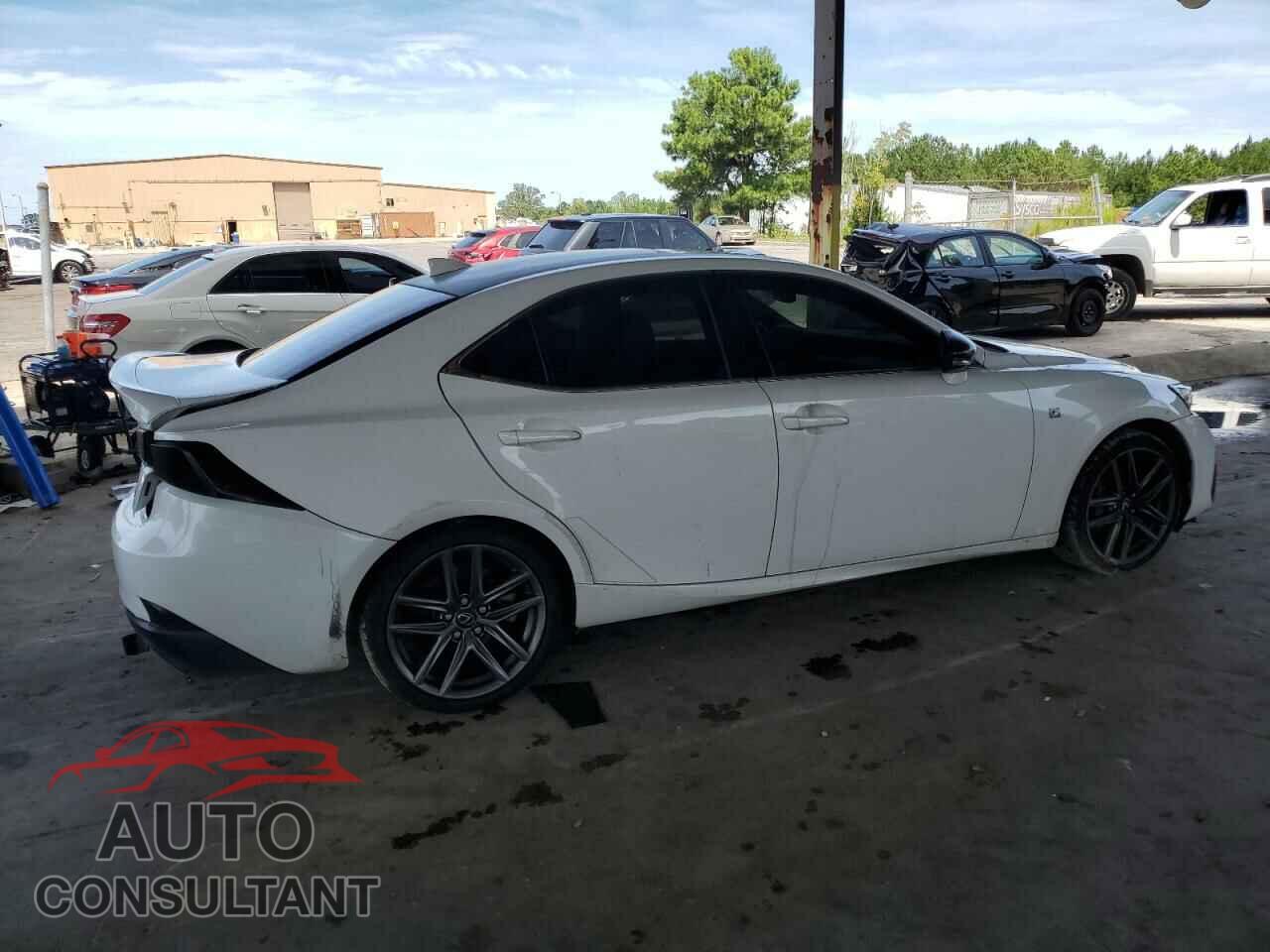 LEXUS IS 2017 - JTHBA1D28H5043148