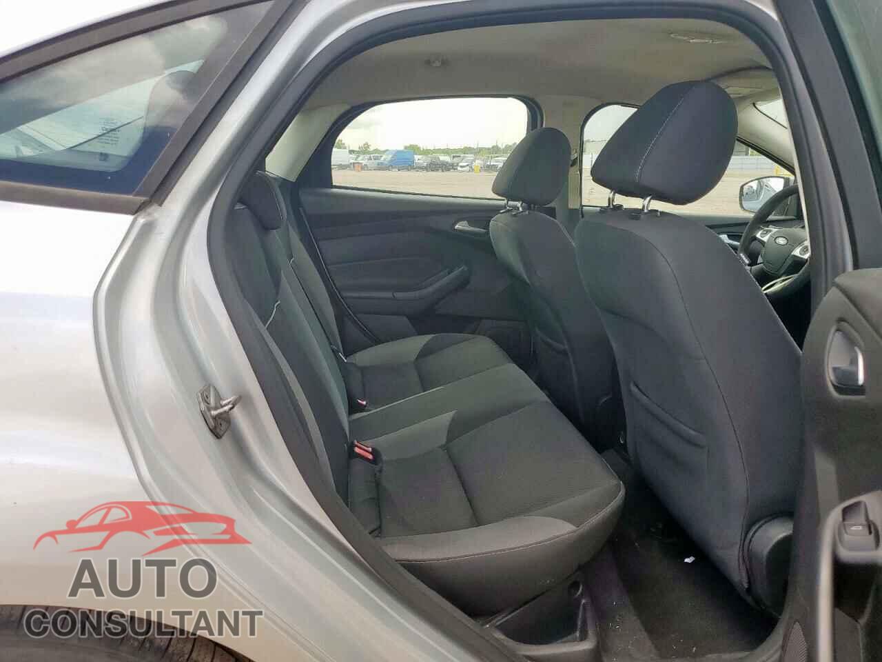 FORD FOCUS 2014 - 1FADP3F25EL314519