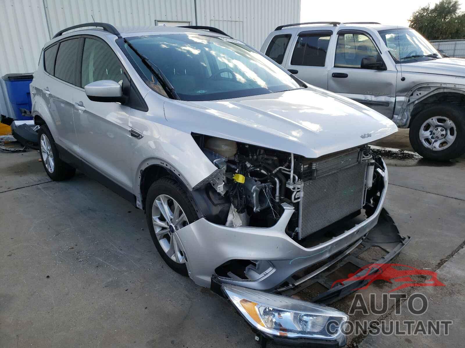 FORD ESCAPE 2018 - 1FMCU0GD0JUC70992