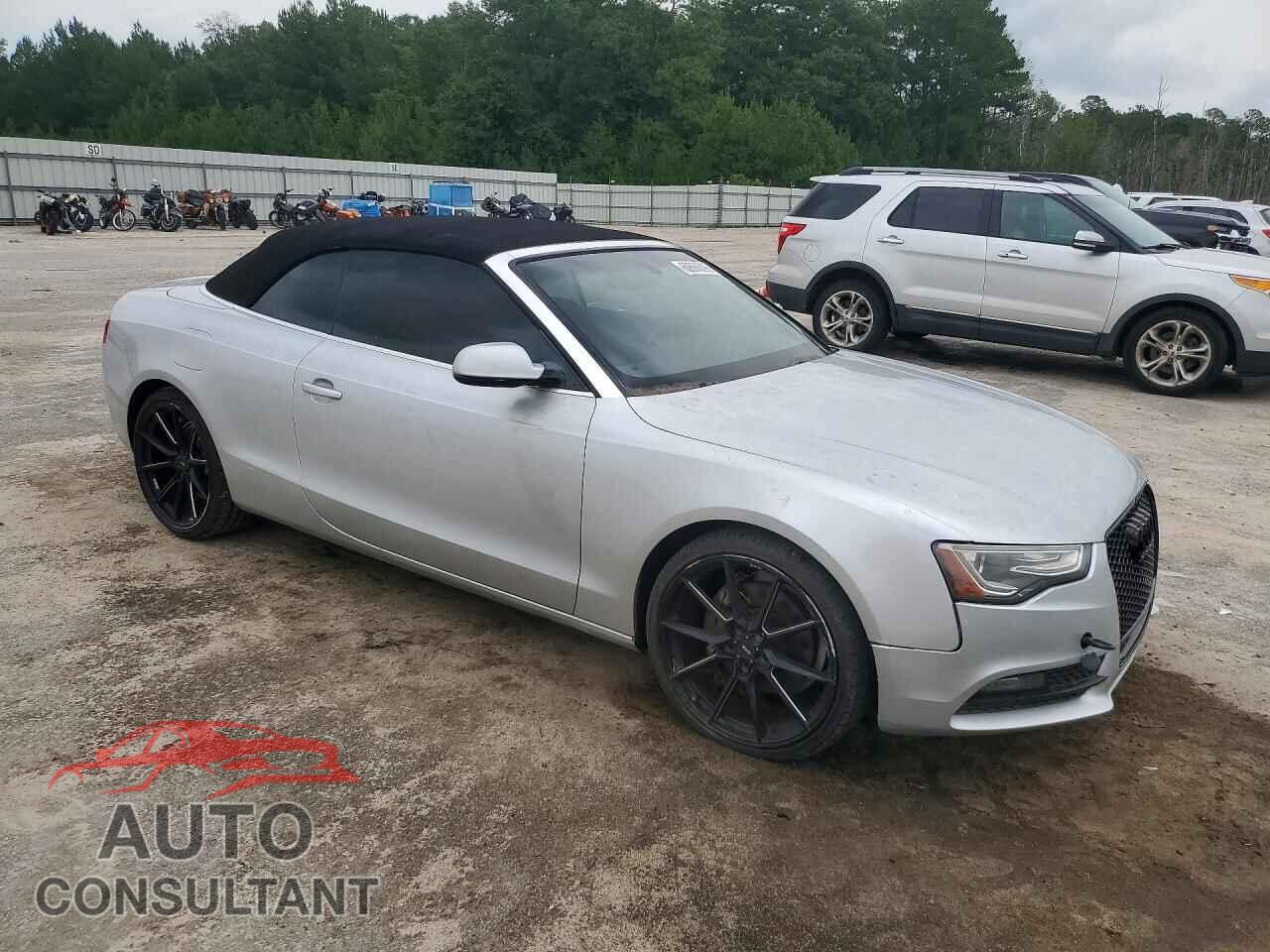 AUDI A5 2013 - WAULFAFH6DN009757