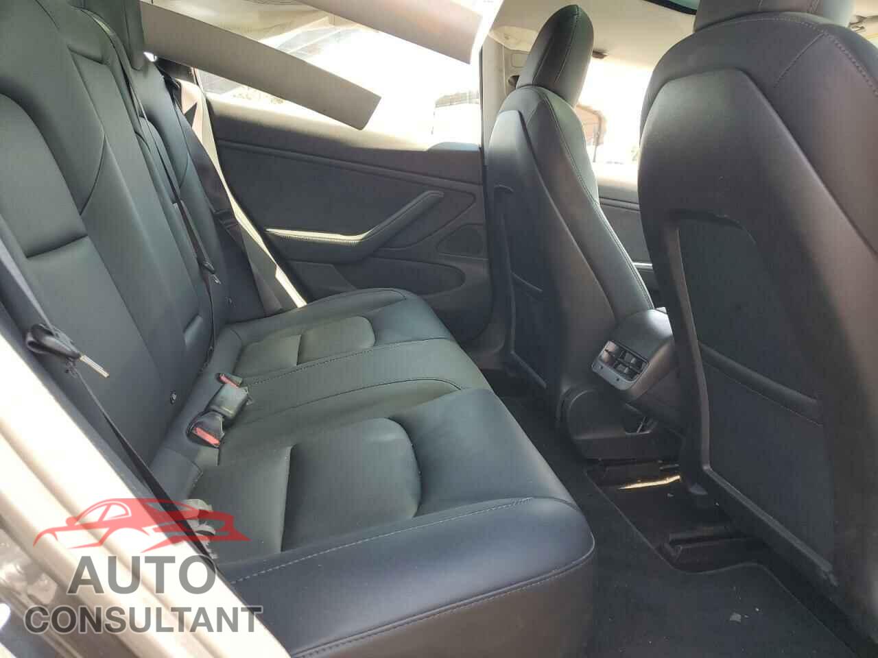 TESLA MODEL 3 2018 - 5YJ3E1EA7JF059412