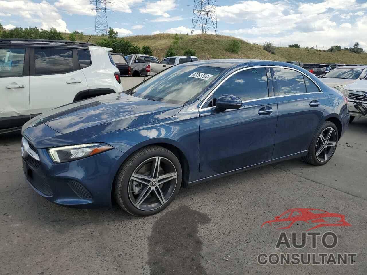 MERCEDES-BENZ A-CLASS 2022 - W1K3G4FB3NJ349945