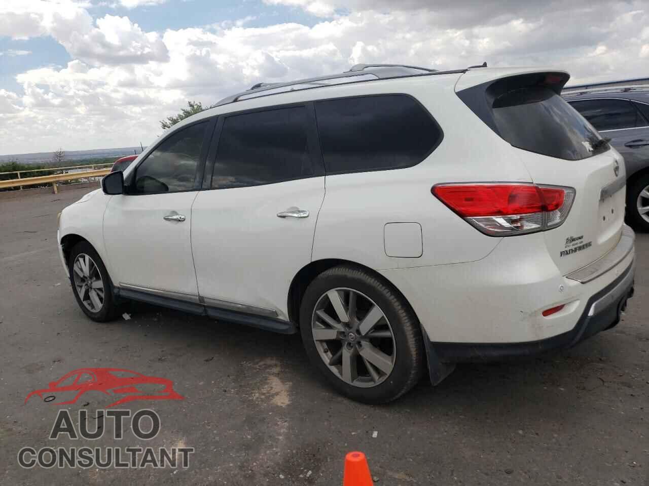 NISSAN PATHFINDER 2014 - 5N1AR2MMXEC640933