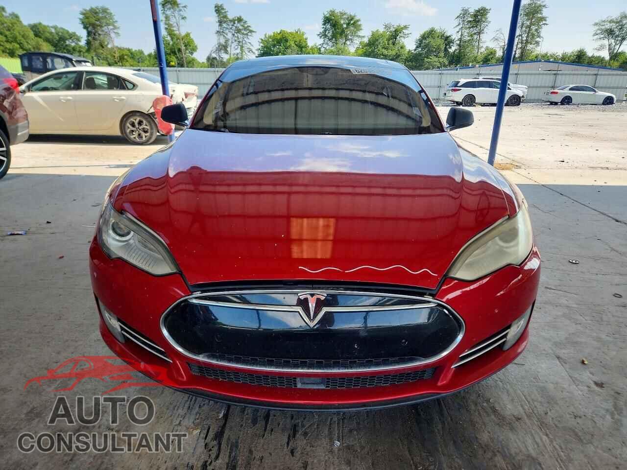 TESLA MODEL S 2015 - 5YJSA1H1XFFP70645